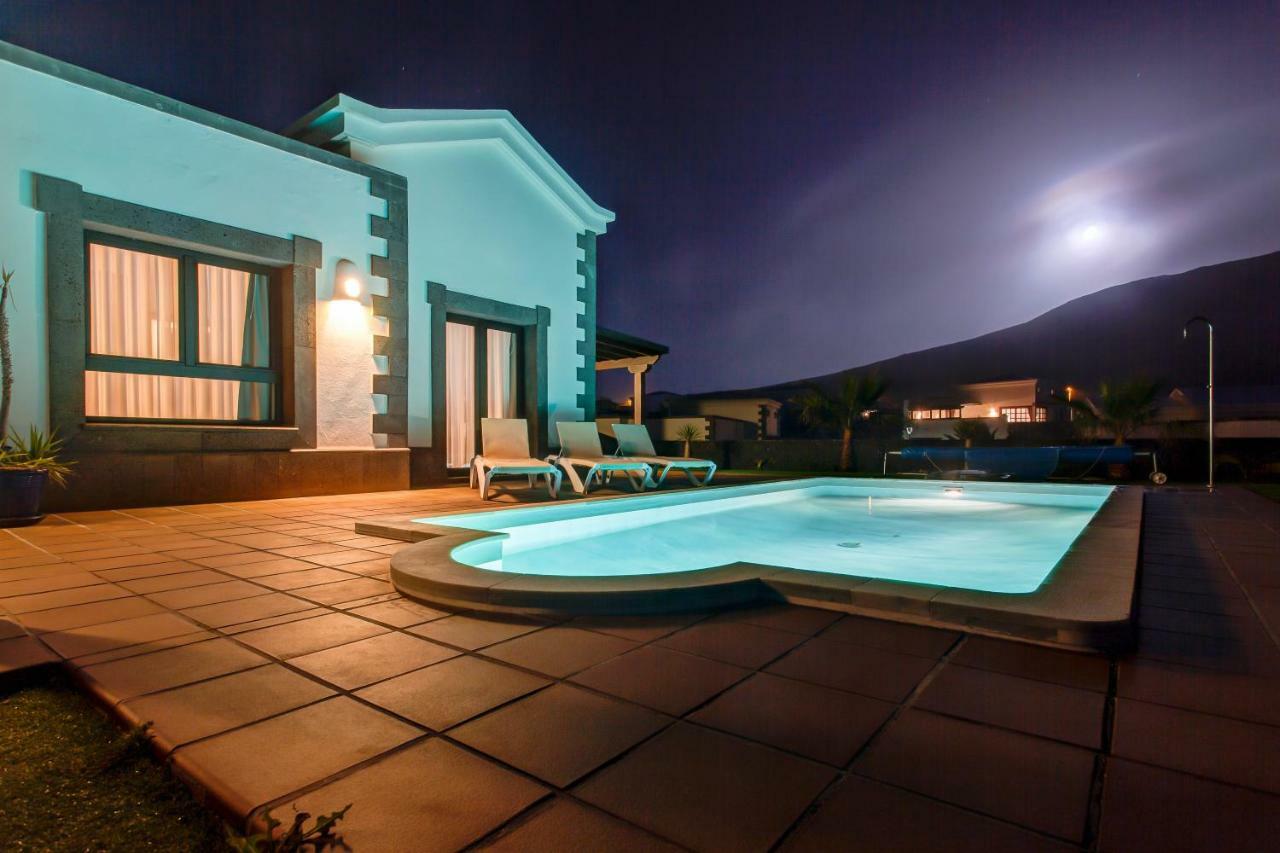 Villa Esterlicia Playa Blanca  Bagian luar foto